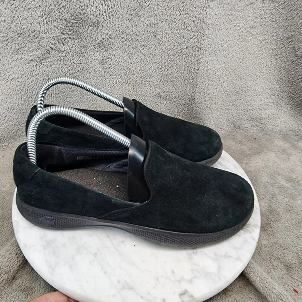 Skechers Shoes Womens Size 8 Goga Max Black Suede Slip-On Casual Comfort *GUC*
